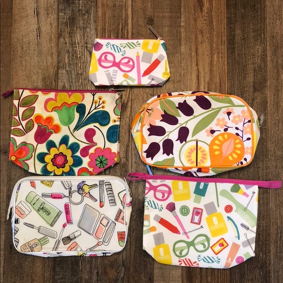 Clinique Makeup Bags - Picture 1 of 6